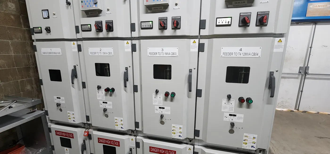 New HV switchgear lineup installed at the Air Liquide site